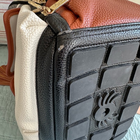 Itsy Ritzy Large Diaper Bag - Picture 10 of 11